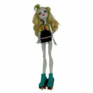 Monster High Roller Maze Lagoona Blue Doll 2012 Mattel w. Accessories